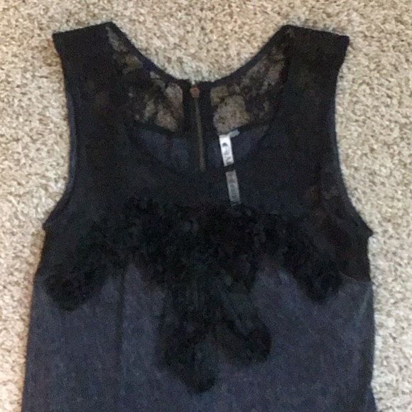 Navy Lace Tank - Picture 3 of 5